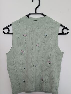 ZARA Sleeveless Mock Neck Knit Top - Mint Green with Floral Embroidery